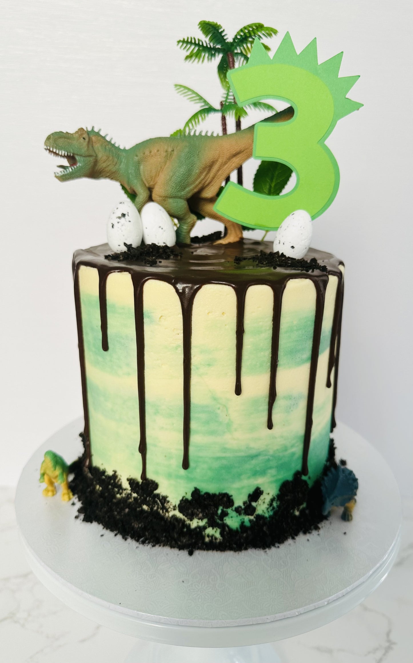 THE PARTY ONE - Dinosaur Cake