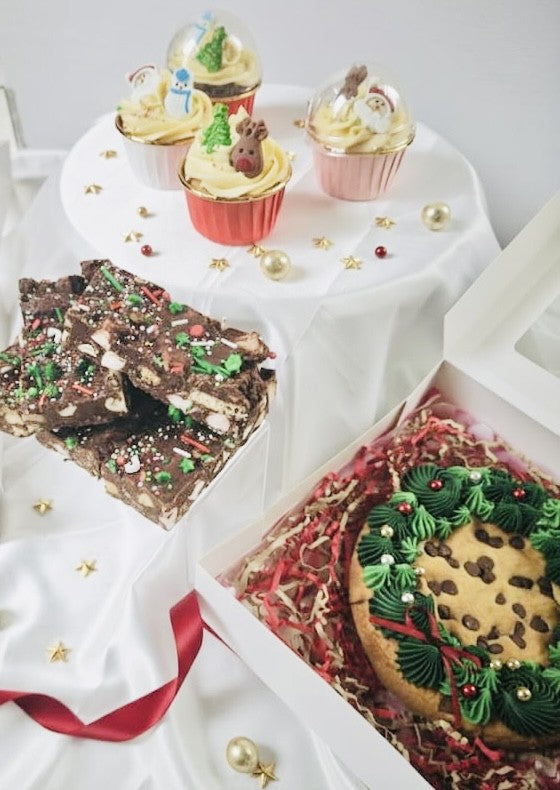 Christmas giant deep dish cookie wreath