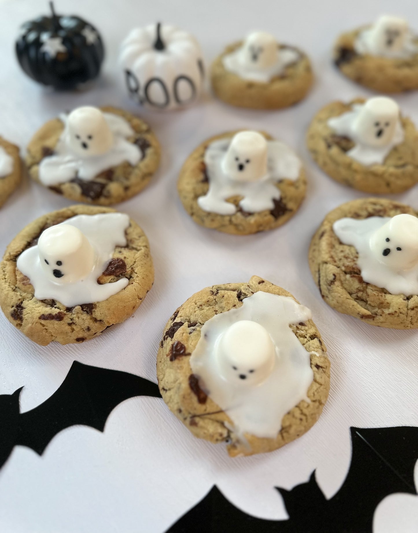 HALLOWEEN - Ghost marshmallow cookies
