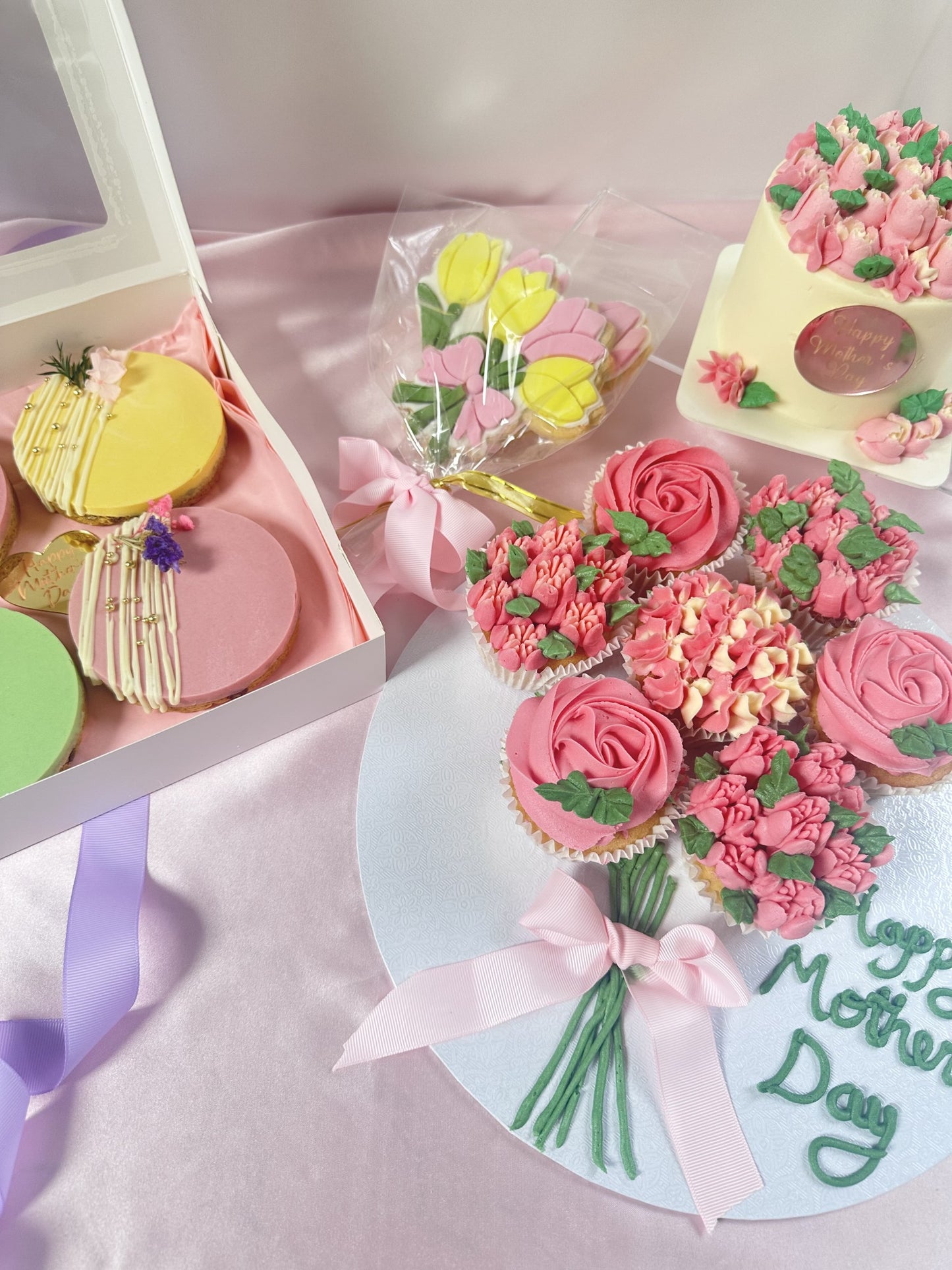 Floral cupcake bouquet