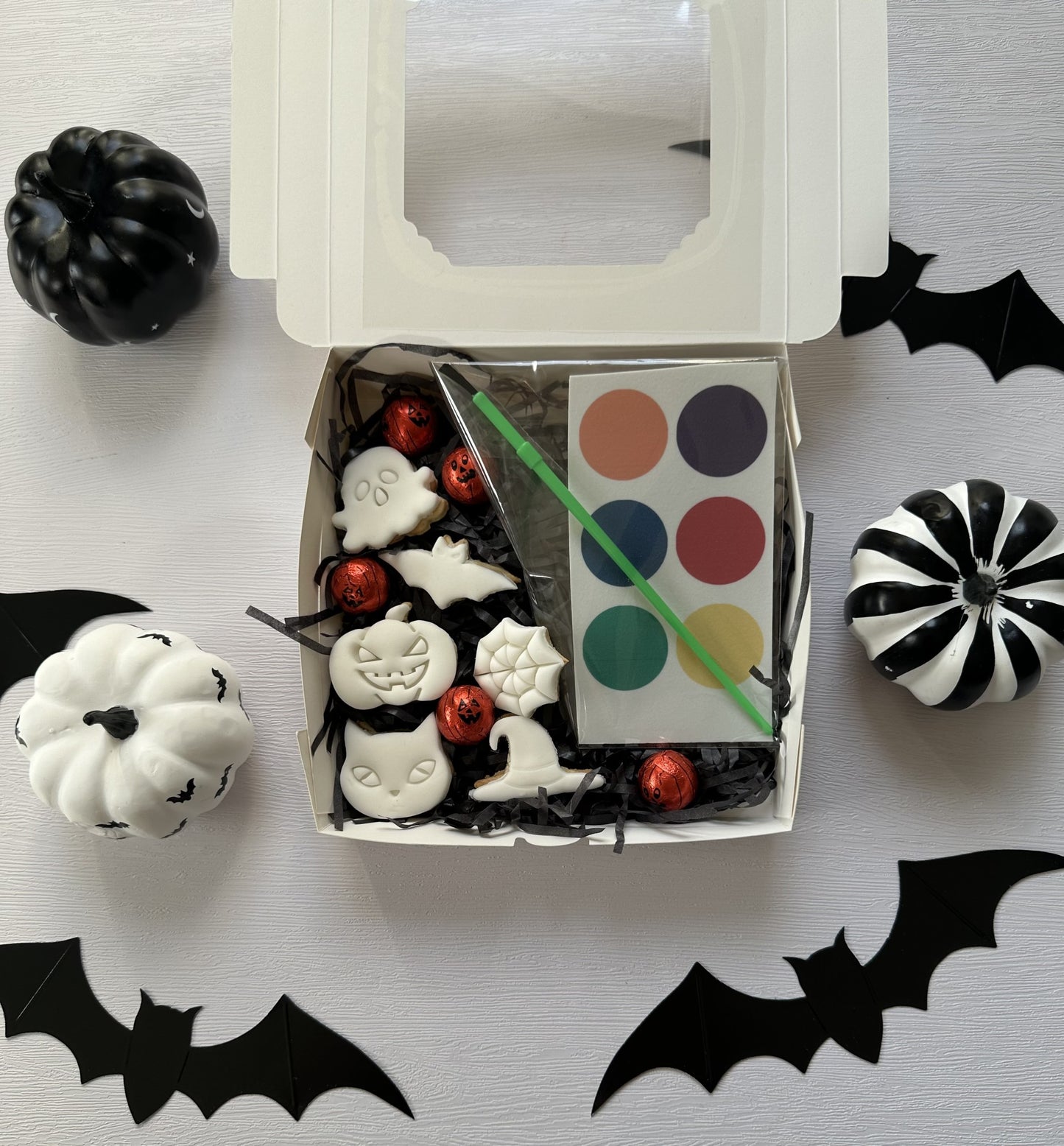HALLOWEEN - Paint Your Own cookie box