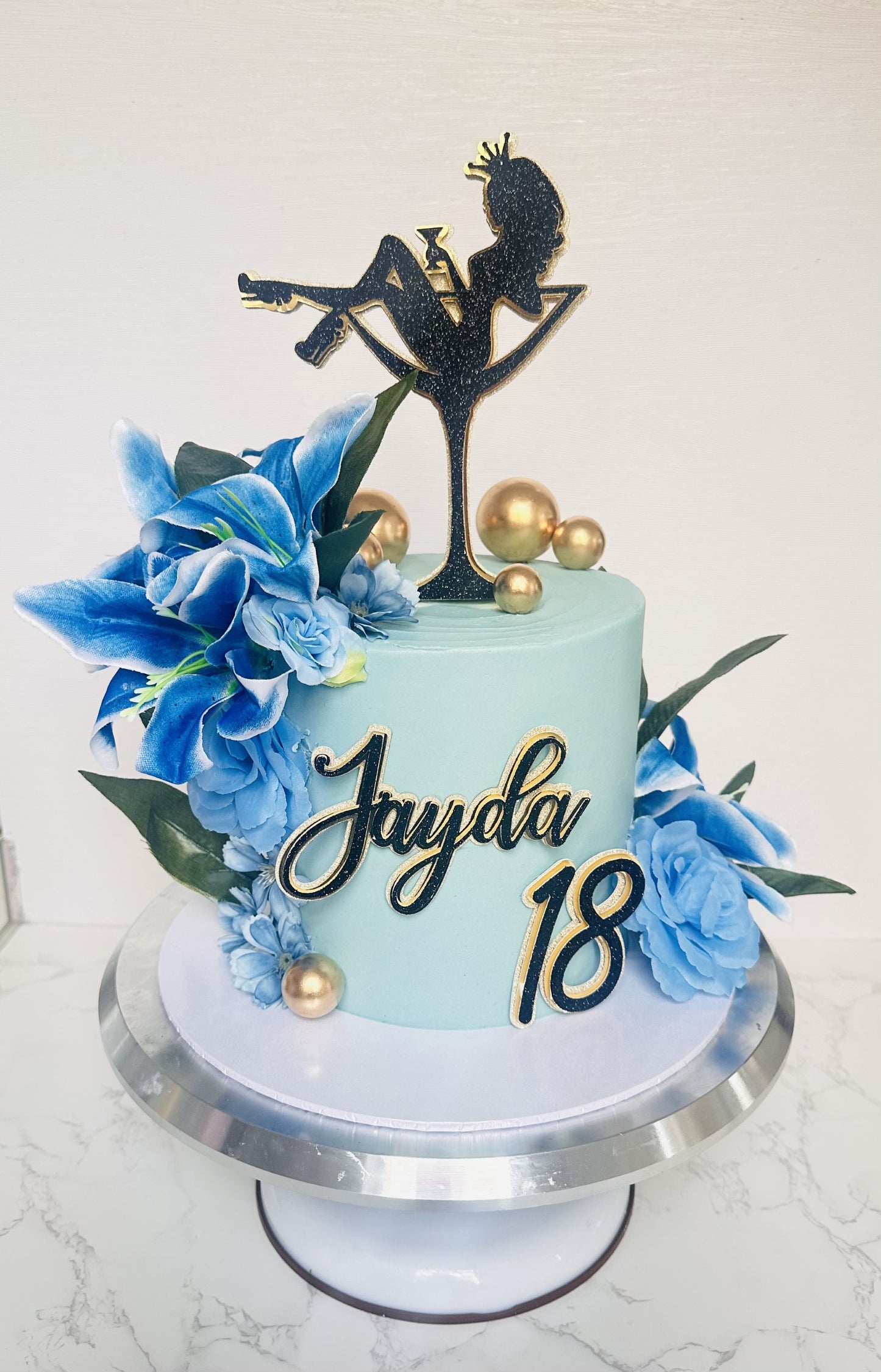 Club Tropicana Cake