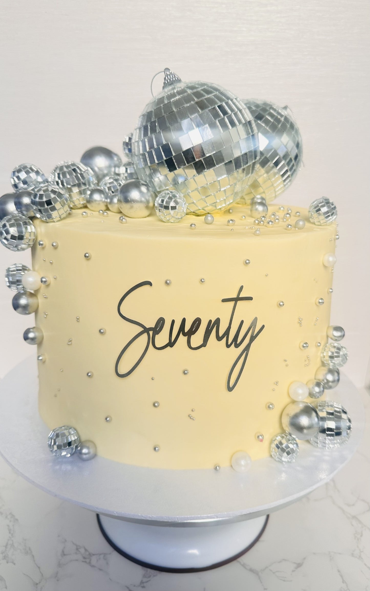 Disco cake