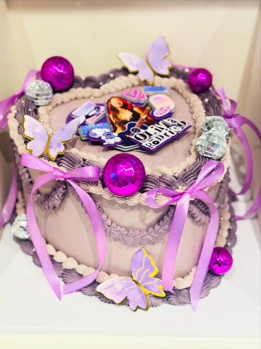 Vintage Heart Cake - Bespoke Themed